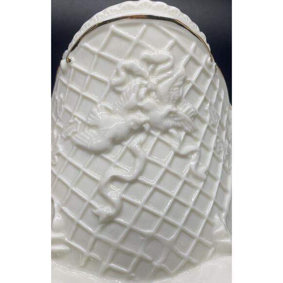 Palm Tree Company Sleigh: Christmas Holiday Décor Ivory White Gold Leaf‎ Trim - Picture 12 of 16